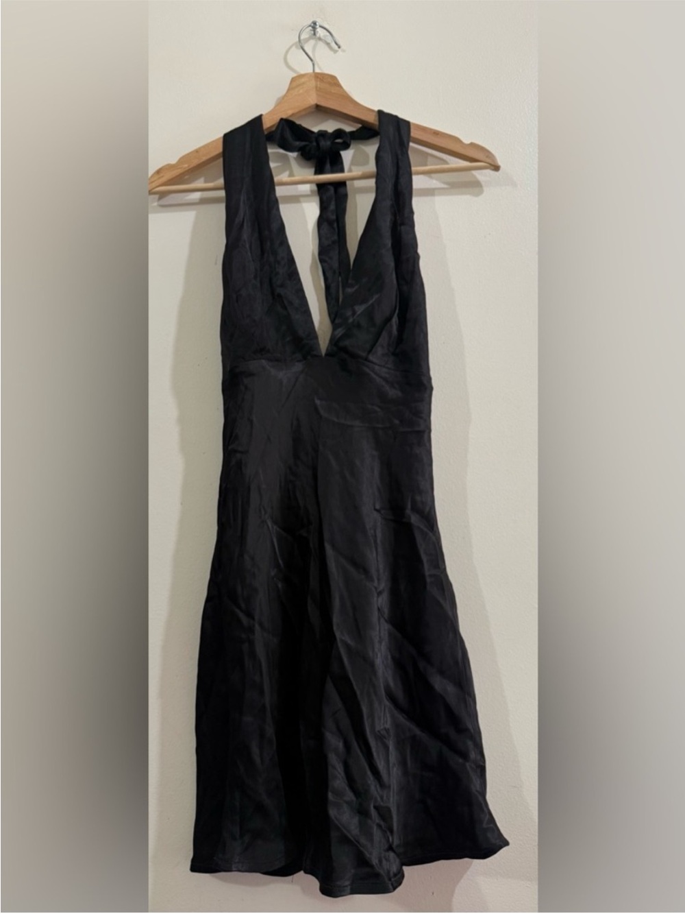 SNDYS Backless Black Halter-Tie Evening Dress